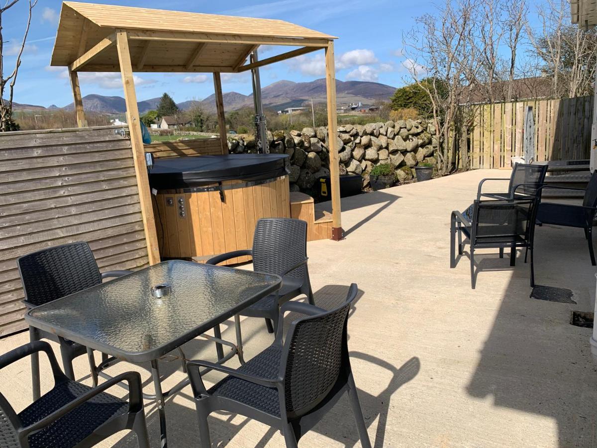 Moneydarragh Cottage With Uninterrupted Mountain And Sea Views- Hot Tub Available For Hire Annalong Eksteriør billede
