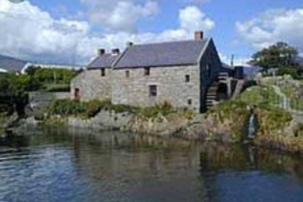 Moneydarragh Cottage With Uninterrupted Mountain And Sea Views- Hot Tub Available For Hire Annalong Eksteriør billede